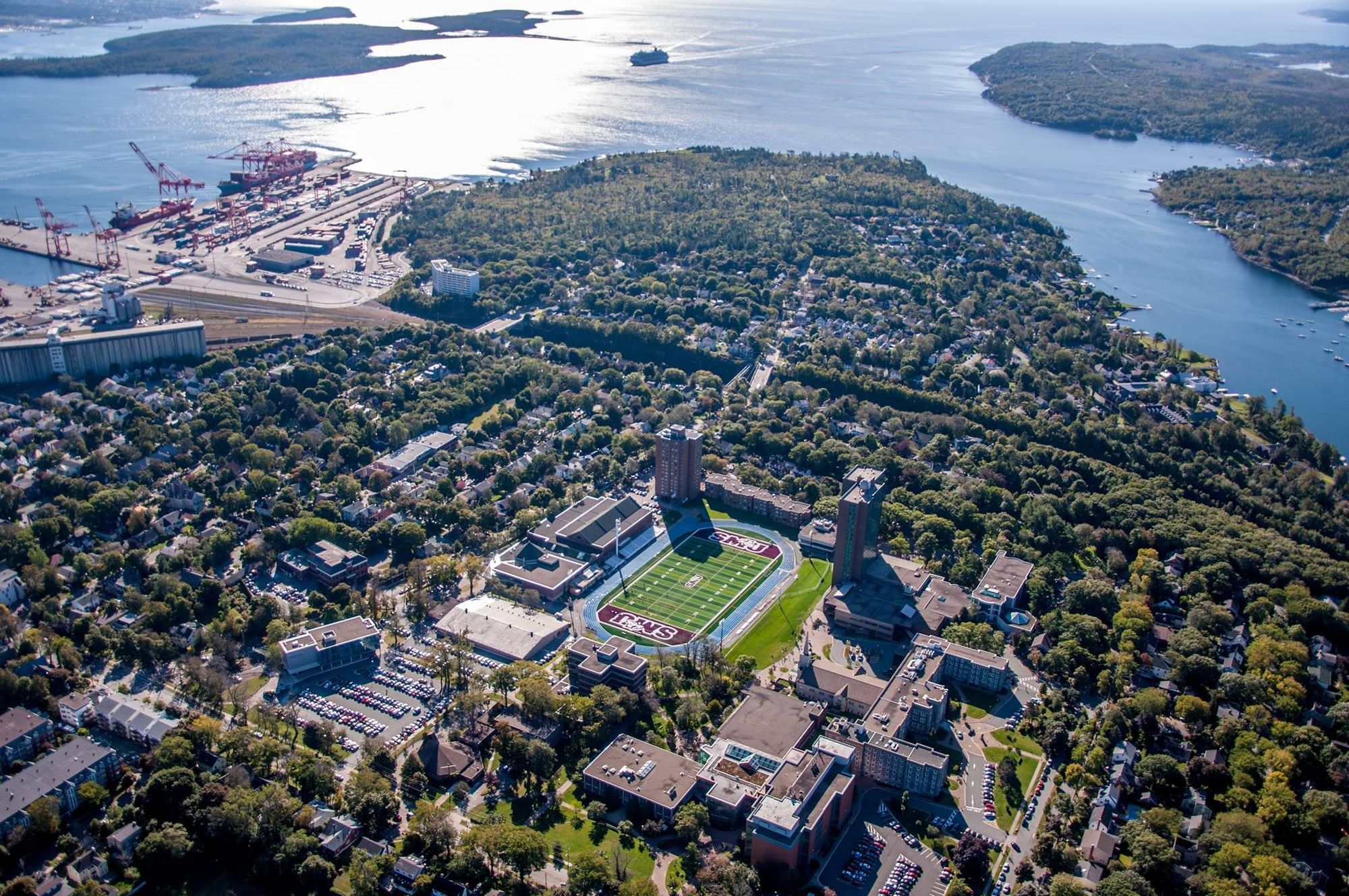 andrew-peverill-and-the-saint-mary-s-university-huskies