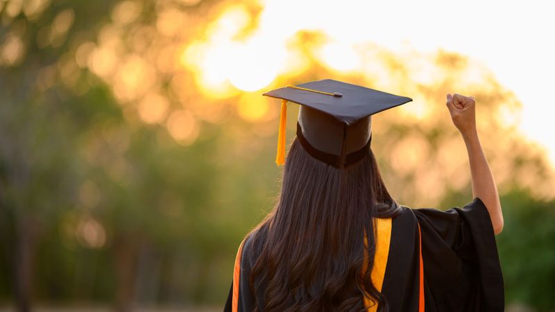 How can parents/guardians help their athlete(s) in college recruitment?