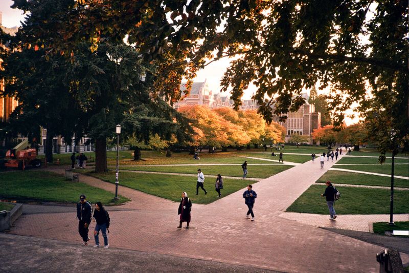 How to Apply to College and University in the US and Canada